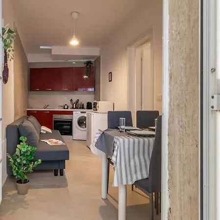 Lägenhet ¤charme Di Bari¤ Intero Con Design Moderno E