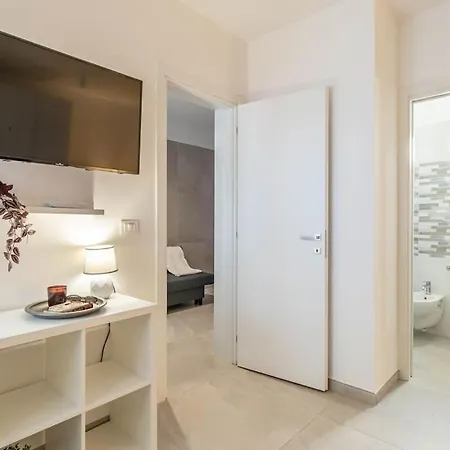 Apartment ¤charme Di Bari¤ Intero Con Design Moderno E *