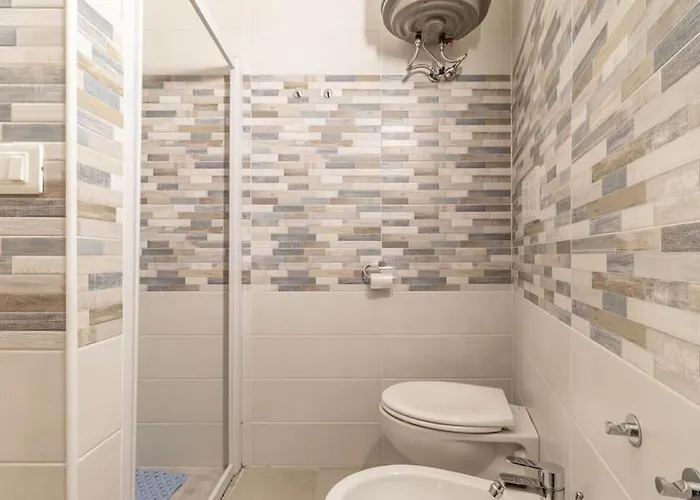 ¤charme Di Bari¤ Intero Con Design Moderno E バーリ