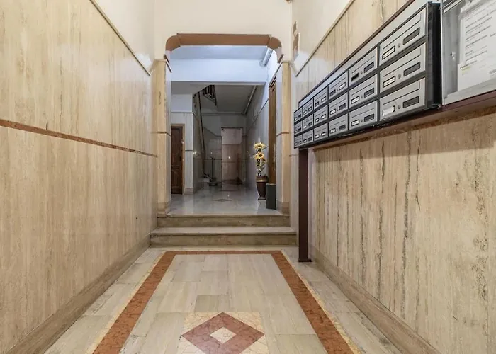 ¤charme Di Bari¤ Intero Con Design Moderno E